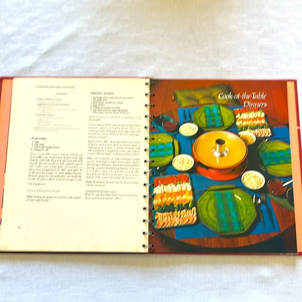 VINTAGE BETTY CROCKER COOKBOOK